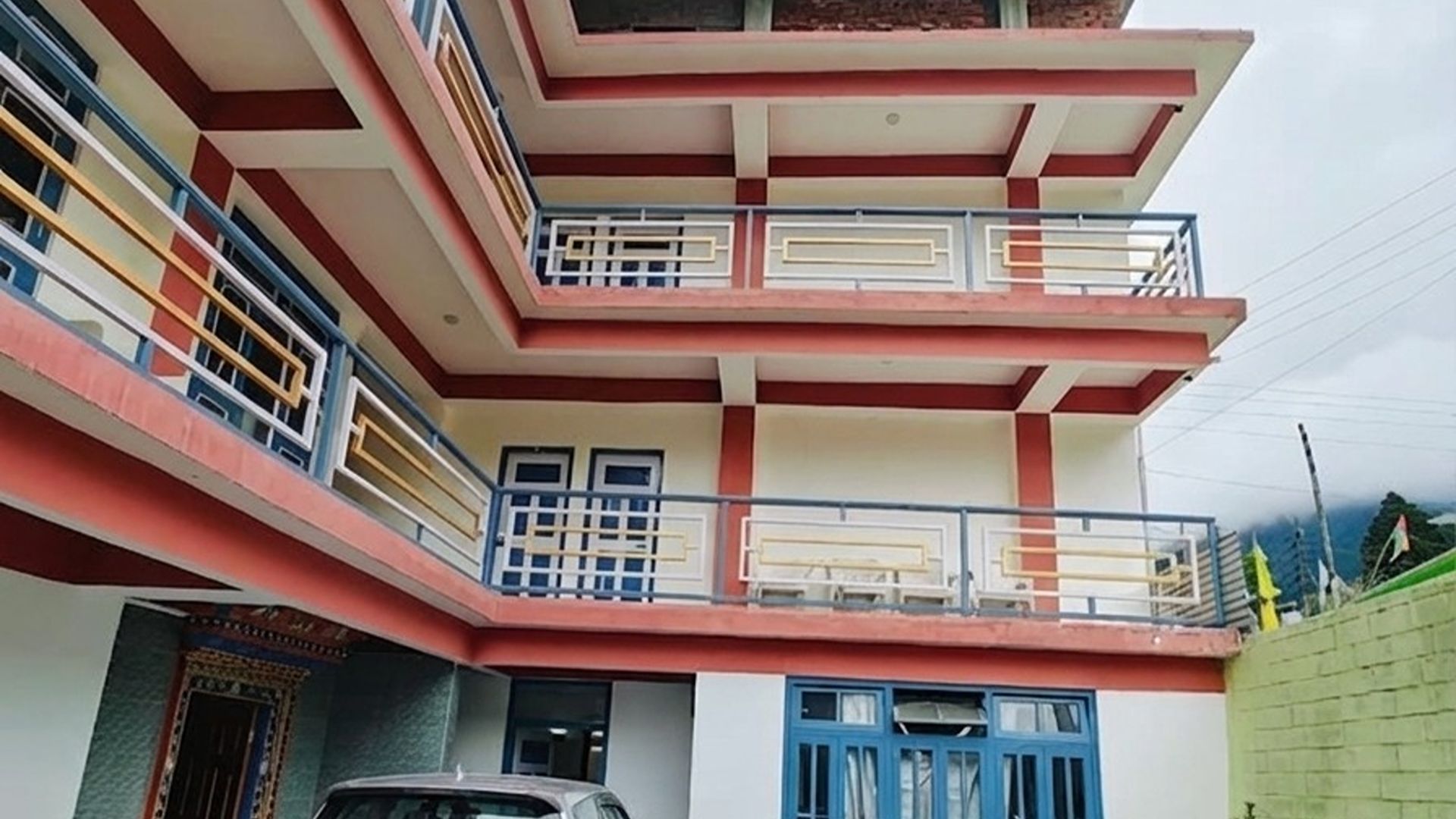 Grandala Habitatio