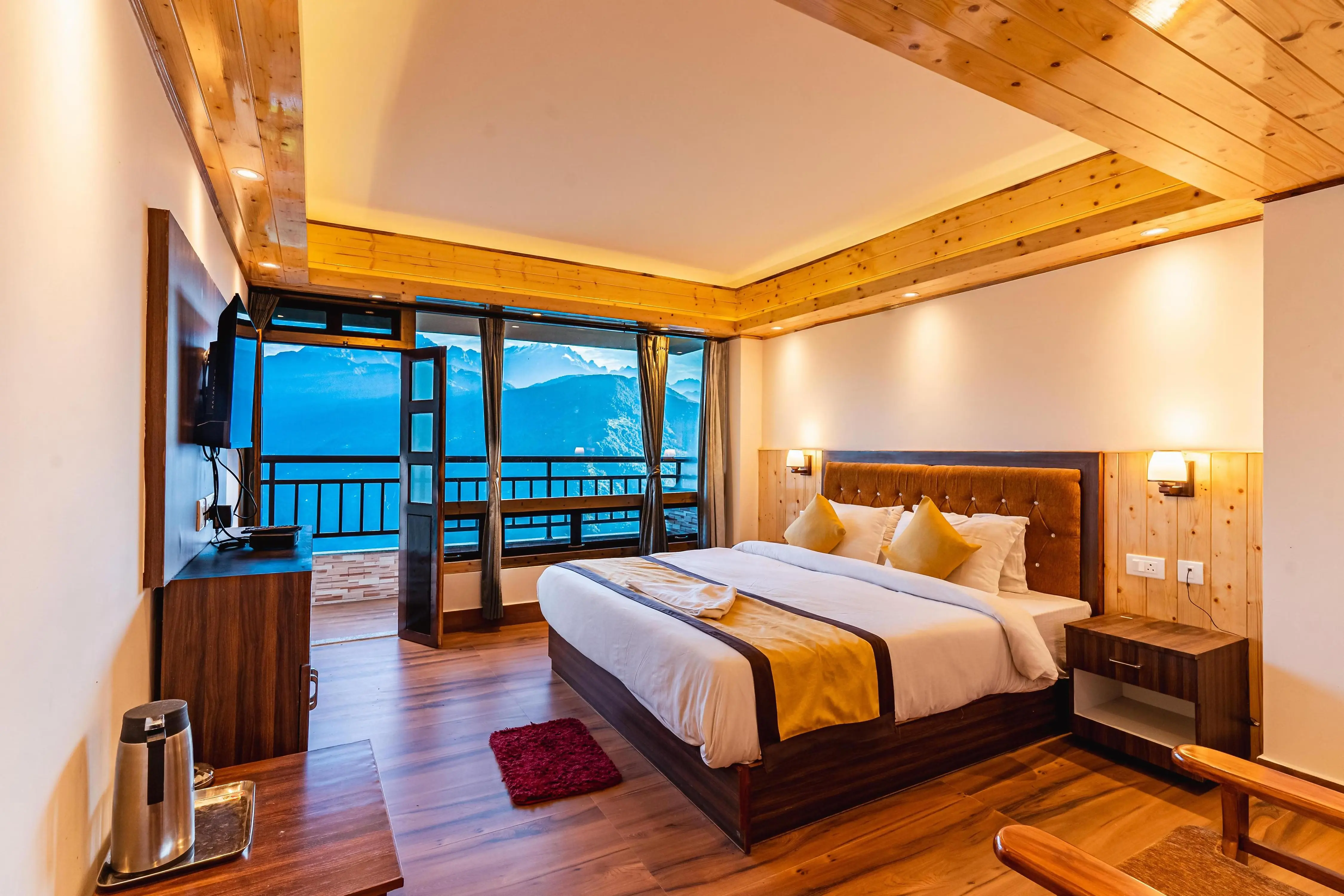 Premium Rooms with Private Balcony (Kangchenjunga View)